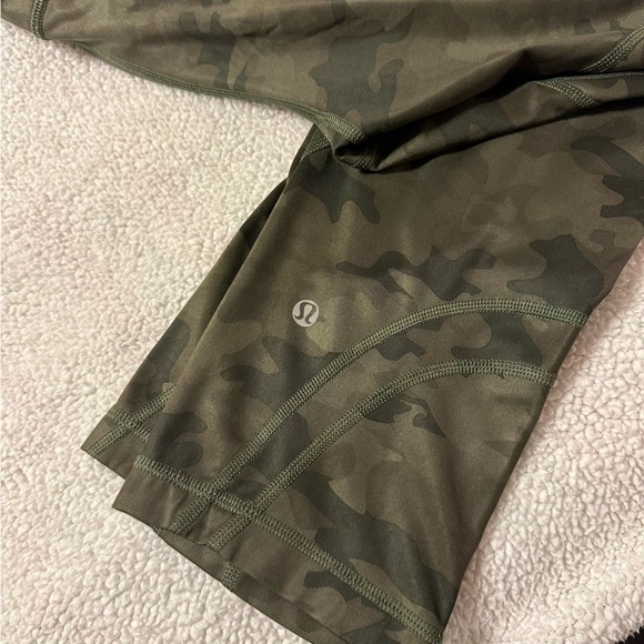 Lululemon Run Inspire Crop Leggings Luxtreme Savasana Camo Fatigue Green - Picture 8 of 14